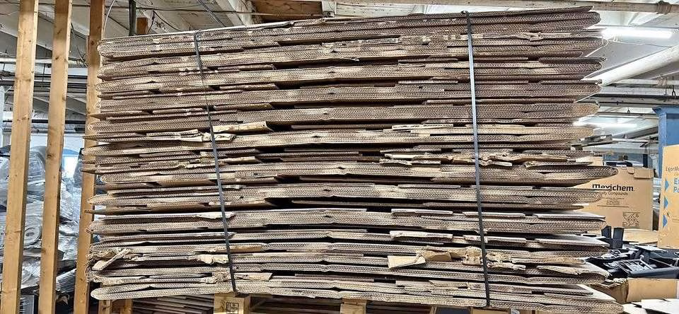 Omaha, NE 68104 - 48 x 40 x 40  Bulk 4 Wall Gaylord Boxes